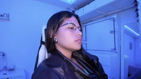 Snapshot of ladybrown_16 chatting on 5, 7, 2026 Lady online show from 5, 7, 2026