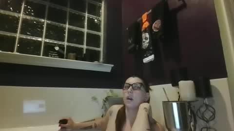 Snapshot of ladyharley828 chatting on 12, 10, 2025 ladyharley828 online show from 12, 10, 2025