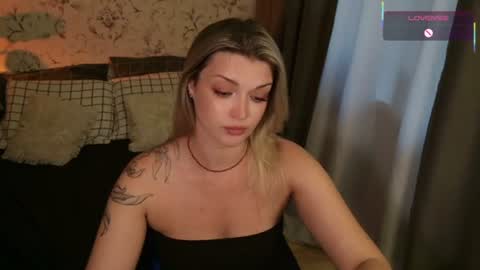 ladylancaster online show from 14, 6, 2026