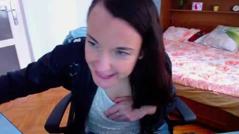 Snapshot of ladylhoty chatting on 19, 6, 2026 LadyLHoty online show from 19, 6, 2026