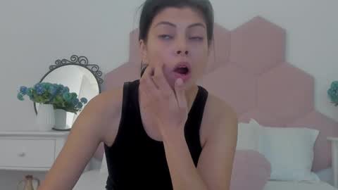 Lia online show from 11, 1, 2025