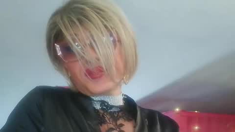 Oxana online show from 22, 2, 2026