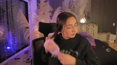 Lady  online show from 25, 2, 2026