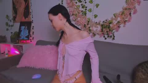 Snapshot of ladytrep chatting on 13, 6, 2026 LadyTrep online show from 13, 6, 2026