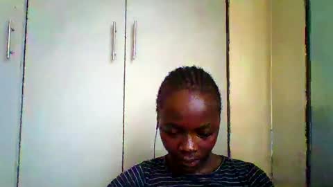 lafille339783 online show from 15, 3, 2026