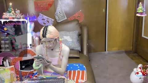 Skinnygirl online show from 25, 2, 2025