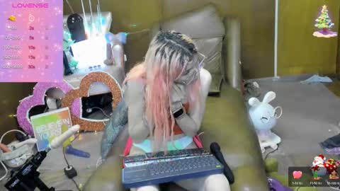 Skinnygirl online show from 11, 10, 2025