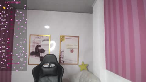 Snapshot of laia_angel_b chatting on 4, 3, 2025 Laia online show from 4, 3, 2025
