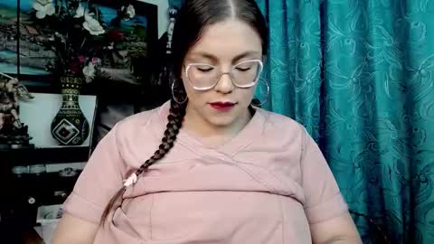 laia_hadid online show from 15, 2, 2026