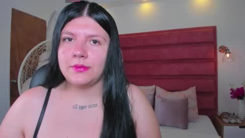 Snapshot of laia_hamilton chatting on 21, 11, 2025 laia_hamilton online show from 21, 11, 2025