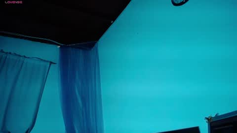 Snapshot of lailamayers chatting on 30, 7, 2026 Laila online show from 30, 7, 2026