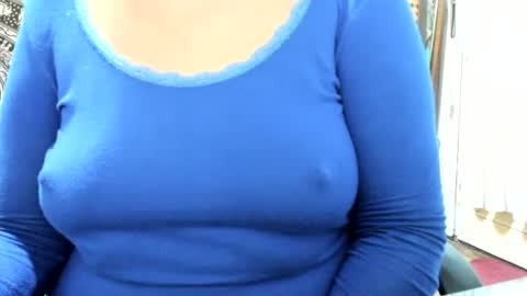 Snapshot of lailasensu chatting on 22, 6, 2026 LAILA online show from 22, 6, 2026