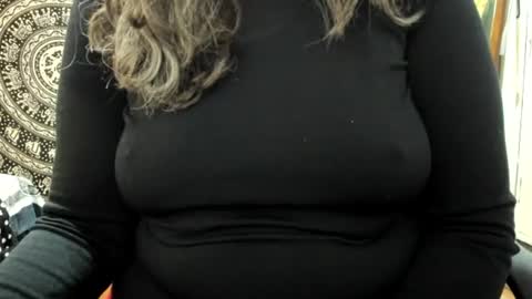 Snapshot of lailasensu chatting on 3, 7, 2026 LAILA online show from 3, 7, 2026