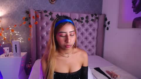 Laila Stilwills online show from 5, 11, 2025