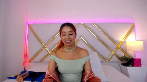 Snapshot of lailastilwills chatting on 25, 4, 2026 Laila Stilwills online show from 25, 4, 2026