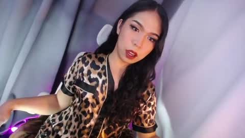 luna  online show from 4, 7, 2026