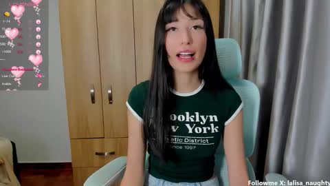 Snapshot of lalisa_manoban chatting on 1, 11, 2025 Lisa online show from 1, 11, 2025