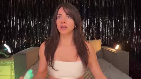 Ellina online show from 5, 1, 2026