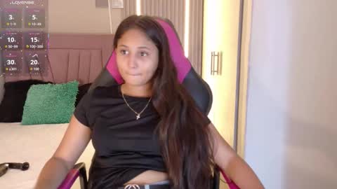 Laura online show from 8, 11, 2025