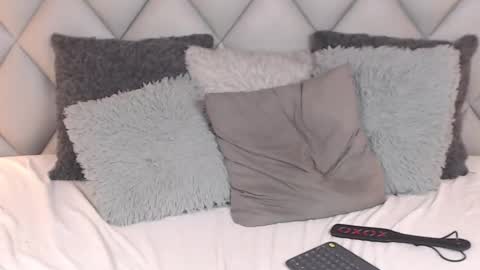 Snapshot of lalycastro chatting on 15, 12, 2024 Laly Castro online show from 15, 12, 2024