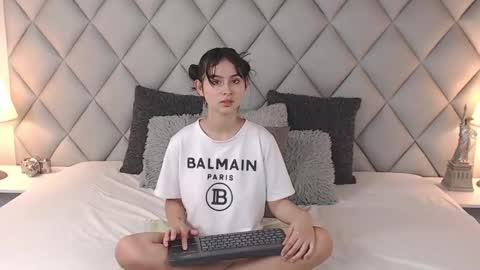 Snapshot of lalycastro chatting on 8, 2, 2025 Laly Castro online show from 8, 2, 2025