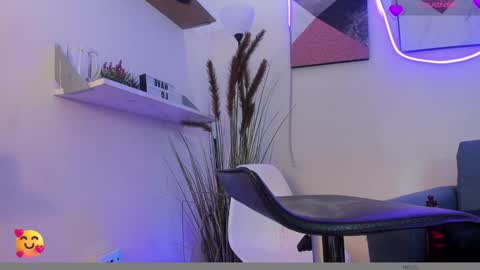    online show from 8, 2, 2025