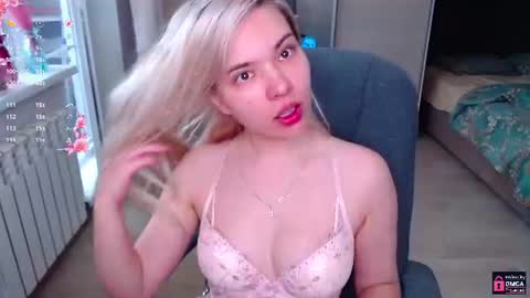 Snapshot of lana__nova chatting on 11, 7, 2026 Lana online show from 11, 7, 2026