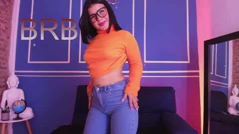  Lana  online show from 19, 4, 2026