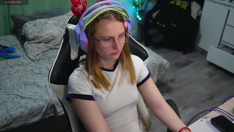 Snapshot of lana_del_kay chatting on 6, 12, 2024 Kay online show from 6, 12, 2024