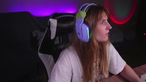 Snapshot of lana_del_kay chatting on 12, 9, 2025 Kay online show from 12, 9, 2025