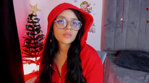 Snapshot of lana_dol chatting on 4, 1, 2025 ... . . ... online show from 4, 1, 2025