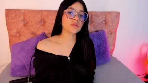 Snapshot of lana_dol chatting on 3, 2, 2025 ... . . ... online show from 3, 2, 2025
