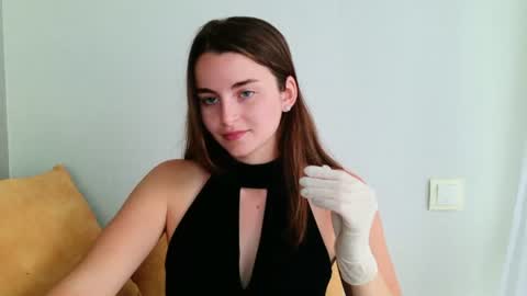 Snapshot of lana_gl chatting on 7, 7, 2026 lana_gl online show from 7, 7, 2026