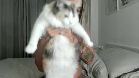 Lana online show from 4, 10, 2025