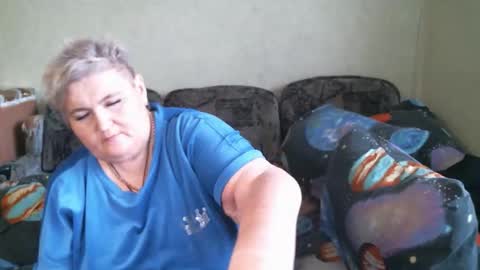 lanacat555 online show from 10, 4, 2026