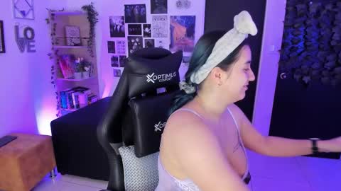 lanaherondale_ online show from 25, 11, 2025