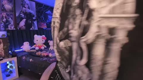 L A N A  online show from 6, 1, 2025