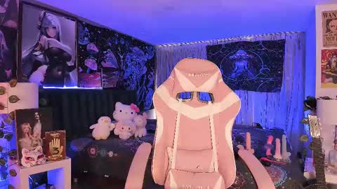 L A N A  online show from 6, 3, 2025