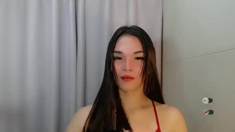 lanawyatt_ online show from 9, 12, 2024