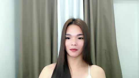 lanawyatt_ online show from 6, 2, 2025