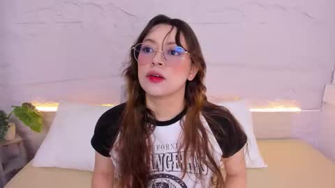 Lanna online show from 17, 12, 2025