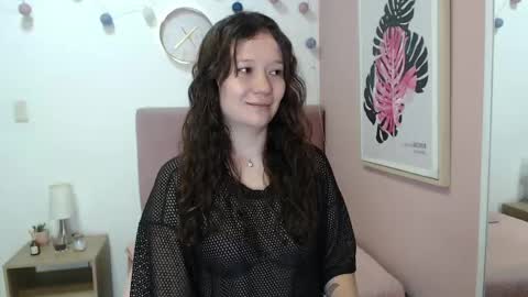 Snapshot of lanna_mills chatting on 13, 5, 2026 Lanna online show from 13, 5, 2026