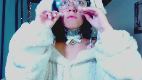 LANNIE   online show from 8, 4, 2026