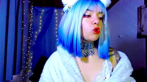 Snapshot of lannie_gonzales chatting on 6, 5, 2026 LANNIE online show from 6, 5, 2026