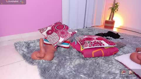 lapeligrosa_ online show from 17, 12, 2024