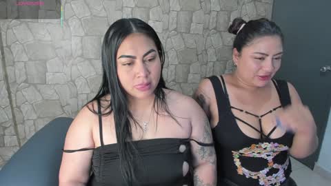 lapeligrosa_ online show from 4, 2, 2025