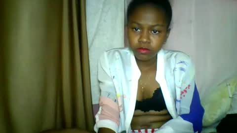 Snapshot of lara_belle chatting on 16, 5, 2026 lara_belle online show from 16, 5, 2026