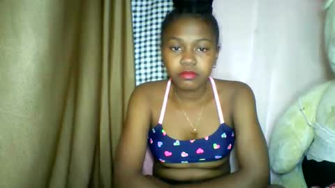 Snapshot of lara_belle chatting on 24, 5, 2026 lara_belle online show from 24, 5, 2026