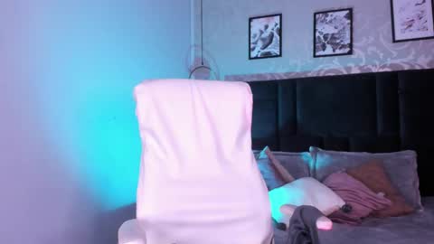 Snapshot of lara_bombshell chatting on 22, 2, 2025 Lara online show from 22, 2, 2025