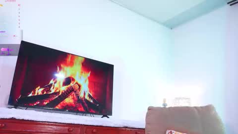 Snapshot of lara_giraldo chatting on 8, 10, 2025 Hello Guys I am Lara Giraldo WELCOME To my room online show from 8, 10, 2025